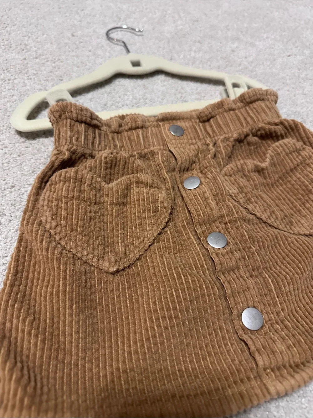 Old Navy Girls Corduroy Skirt in Brown with Heart Pockets